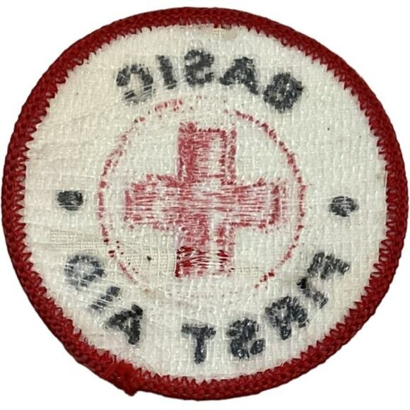 Vintage Basic First Aid Patch Red Cross Embroidered Badge - Picture 2 of 4